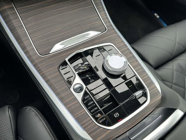 New 2026 BMW X5 xDrive50e w/ Executive Package AWD/4WD image 17