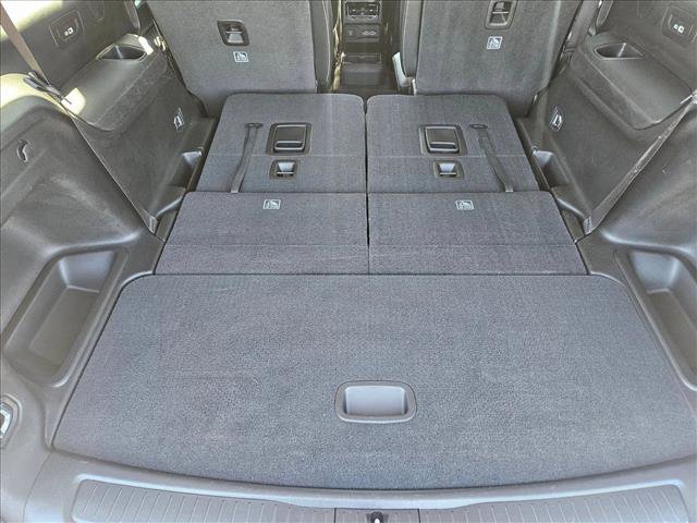 Used 2023 Jeep Grand Cherokee L Limited w/ Luxury Tech Group II AWD/4WD image 6
