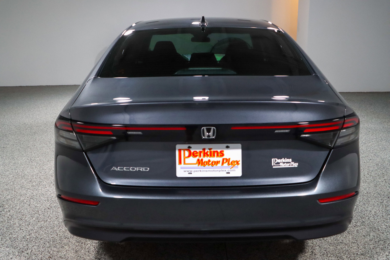 Used 2023 Honda Accord EX image 8