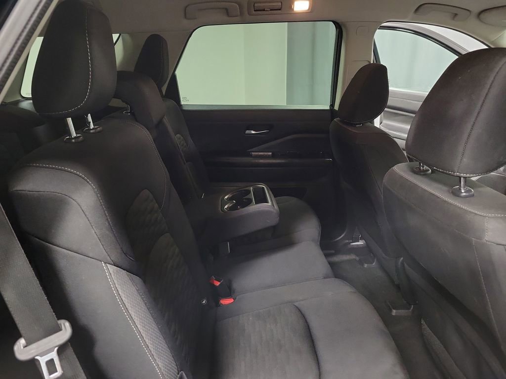 Used 2022 Nissan Pathfinder SV image 23