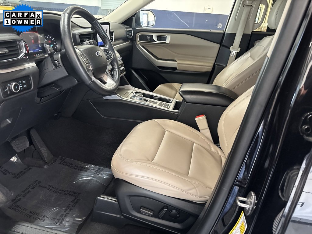 Used 2023 Ford Explorer XLT w/ Equipment Group 202A image 28