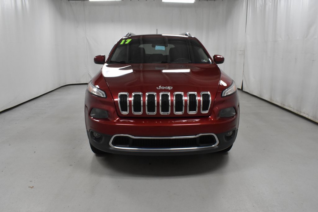 Used 2017 Jeep Cherokee Limited image 4