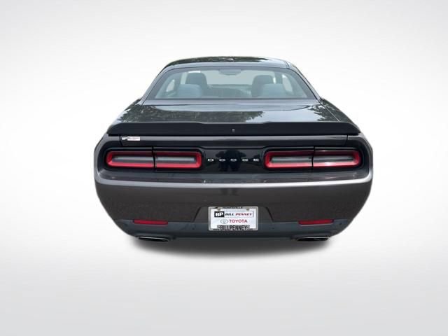 Used 2018 Dodge Challenger R/T w/ Driver Convenience Group RWD image 4