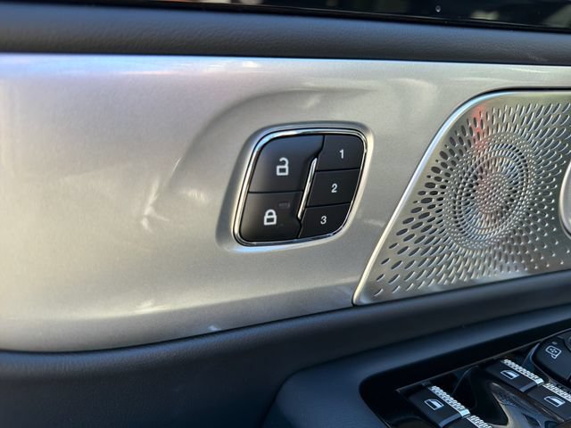 New 2026 Lincoln Nautilus Reserve AWD/4WD image 19