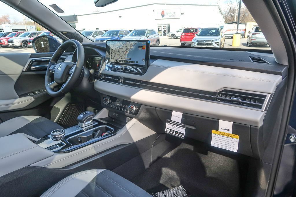 New 2026 Mitsubishi Outlander SE FWD image 19