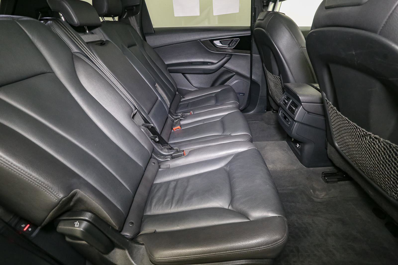 Used 2018 Audi Q7 3.0T Premium Plus w/ Premium Plus Package image 24
