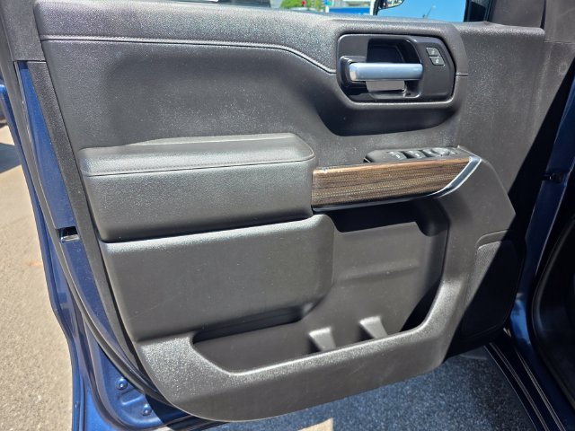 Used 2021 Chevrolet Silverado 1500 LT RWD image 9