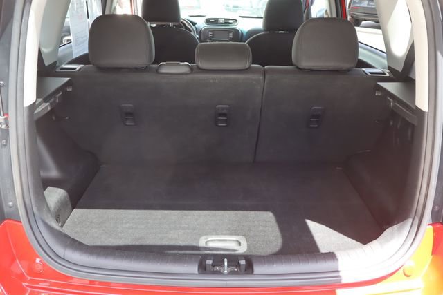 Used 2017 Kia Soul + FWD image 20