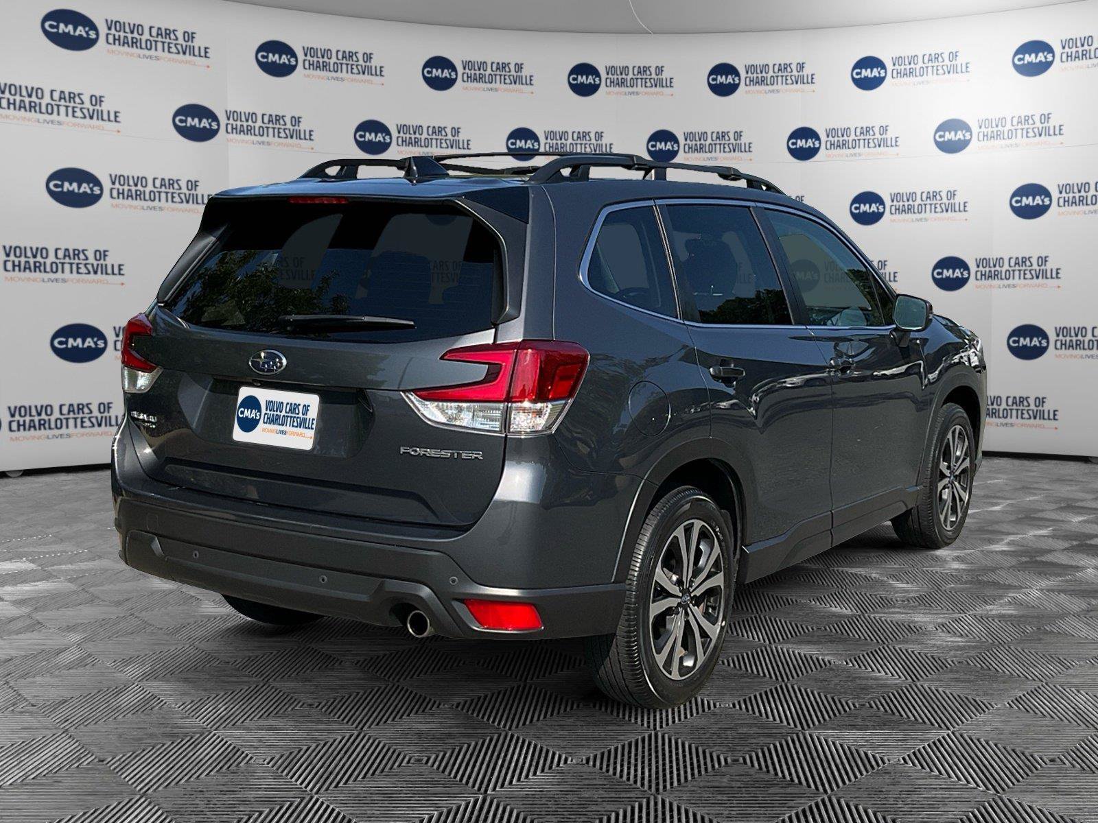 Used 2024 Subaru Forester Limited AWD/4WD image 5