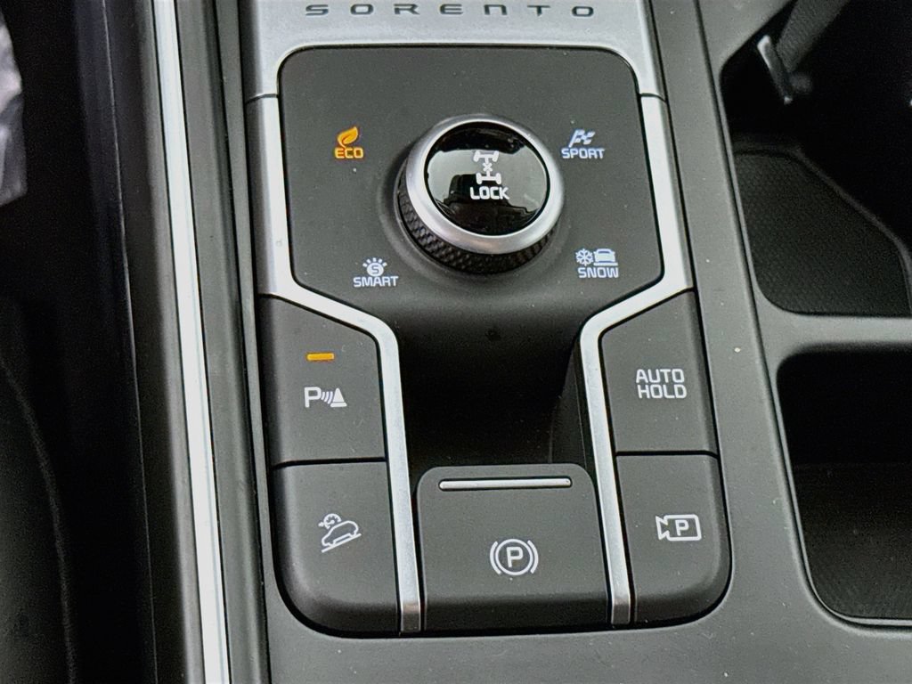 Certified 2023 Kia Sorento EX AWD/4WD image 12