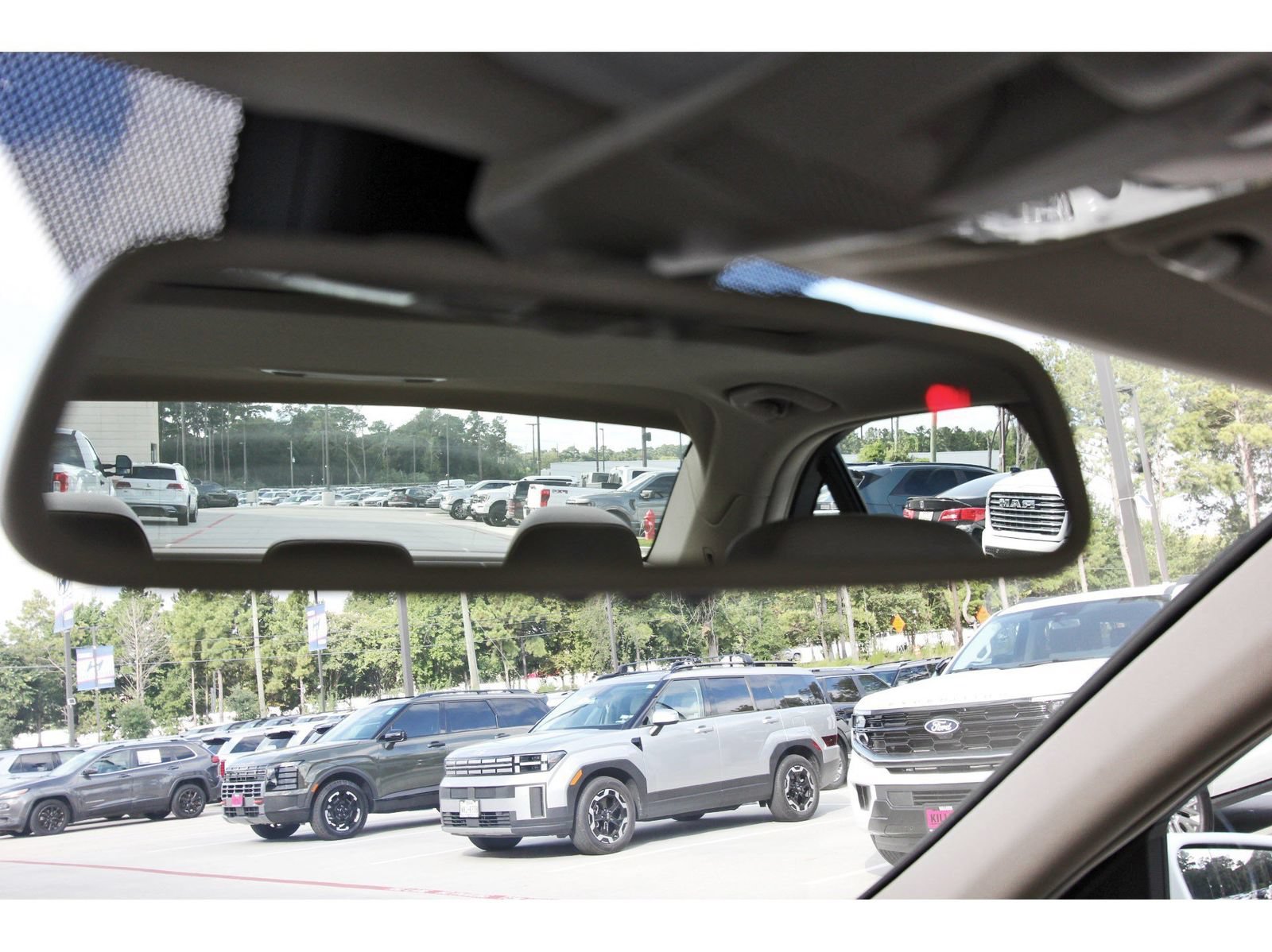 Used 2013 Mercedes-Benz C 250 Sedan image 25