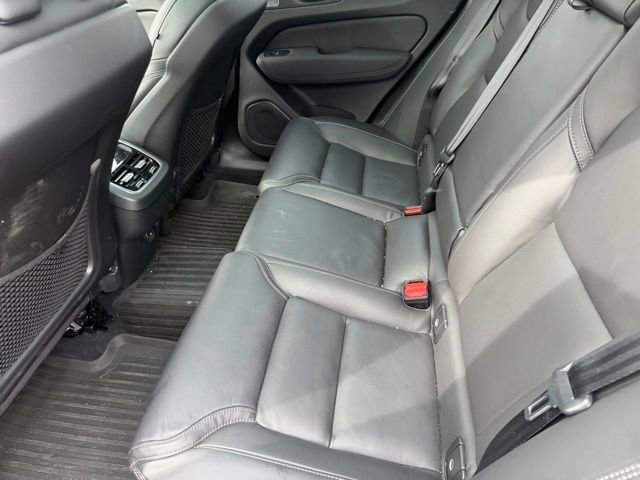 Used 2026 Volvo XC60 B5 Ultra w/ Protection Package Premier image 14