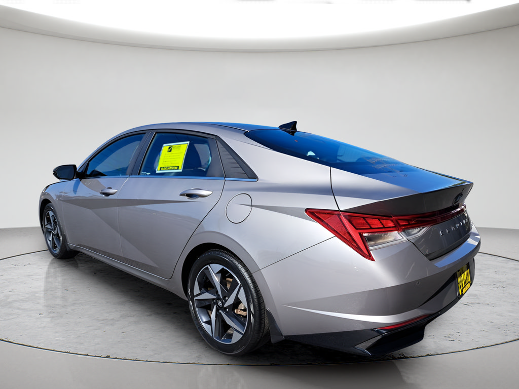 Used 2023 Hyundai Elantra Limited FWD image 7