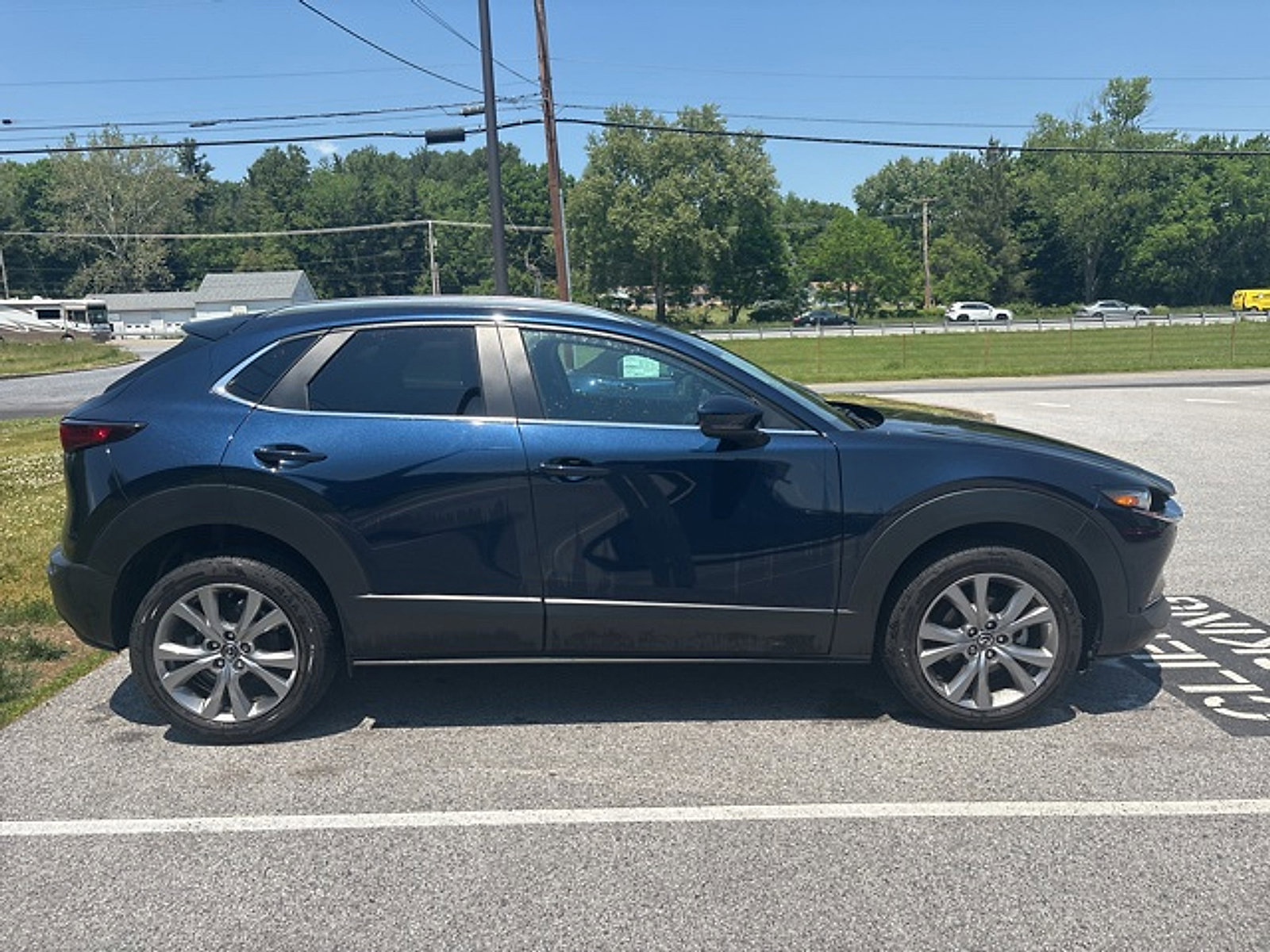 Used 2023 MAZDA CX-30 AWD 2.5 S w/ Select Package image 4