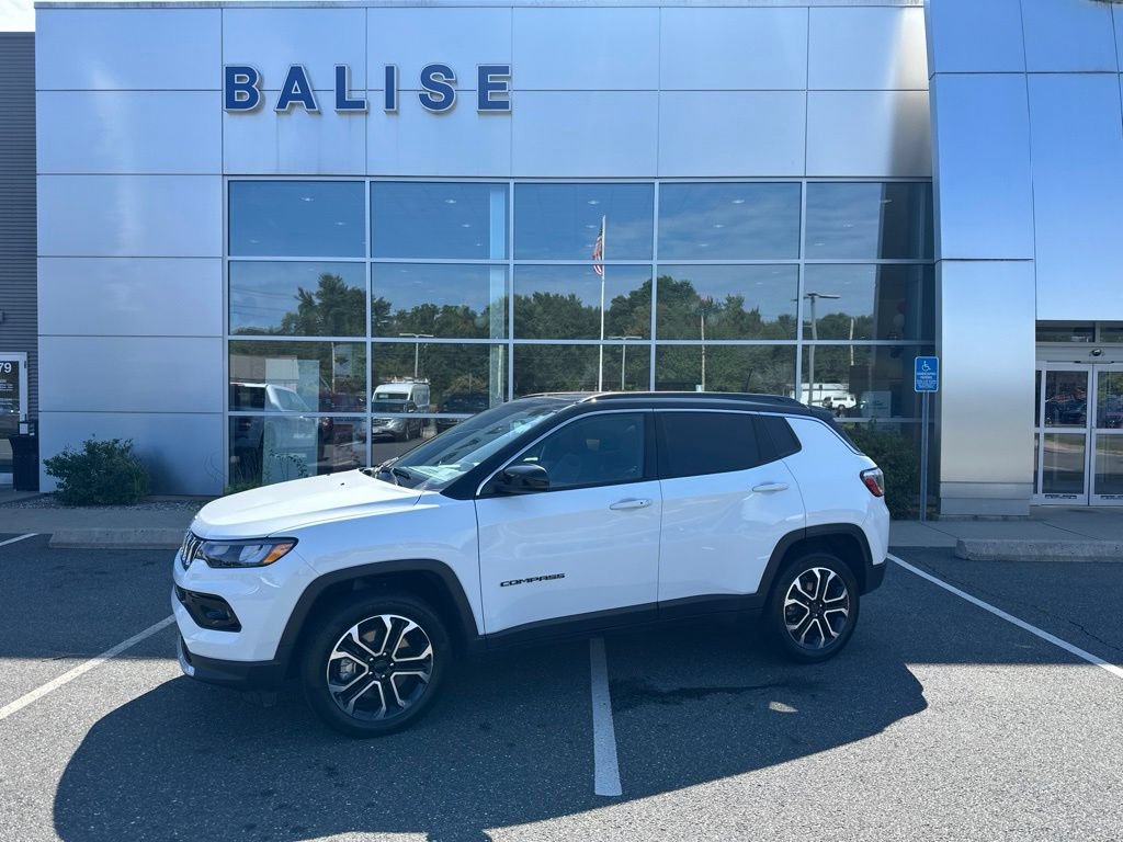 Used 2023 Jeep Compass Limited w/ Sun and Sound Group AWD/4WD image 1