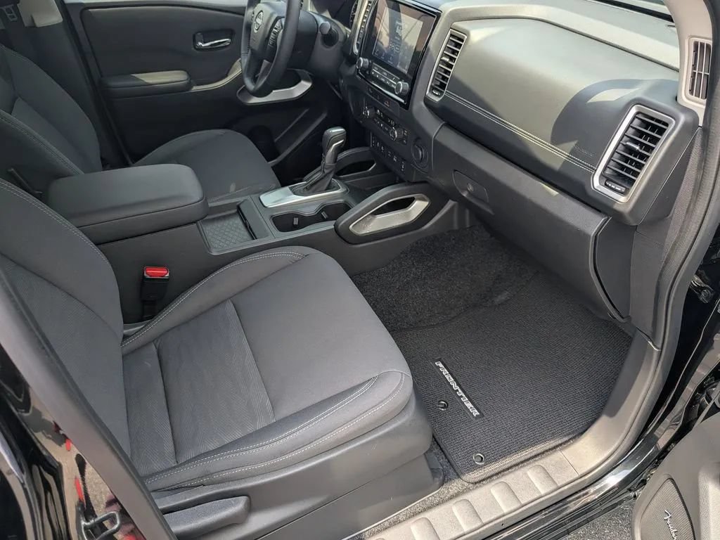 Certified 2024 Nissan Frontier SV w/ SV Convenience Package RWD image 12