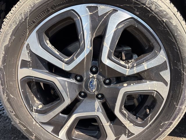 Used 2023 Subaru Ascent Touring image 3
