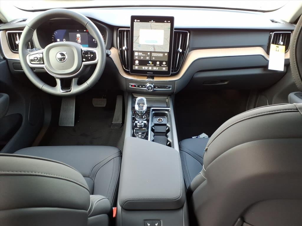 New 2026 Volvo XC60 B5 Plus w/ Protection Package Premier AWD/4WD image 10