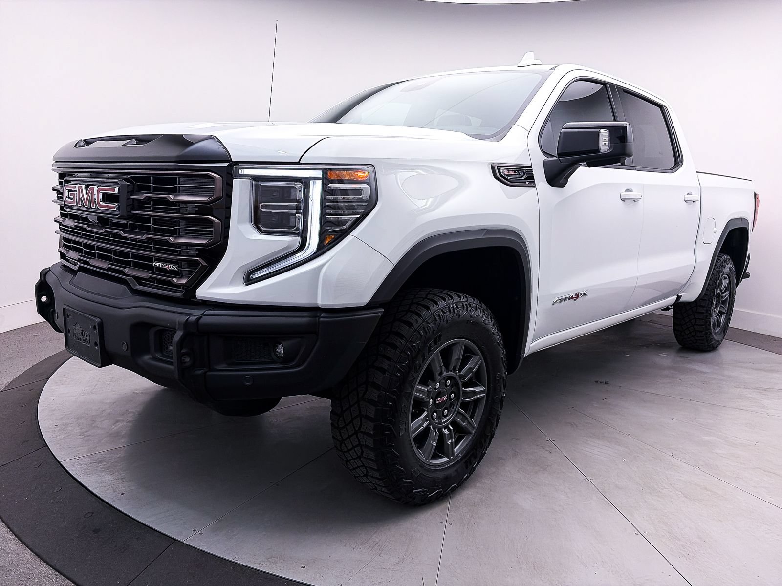 Used 2025 GMC Sierra 1500 AT4X AWD/4WD image 34