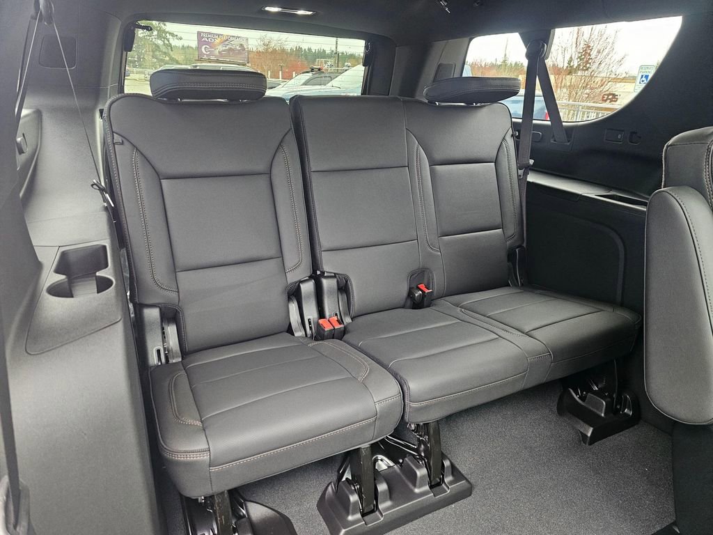 New 2026 Chevrolet Suburban High Country image 13