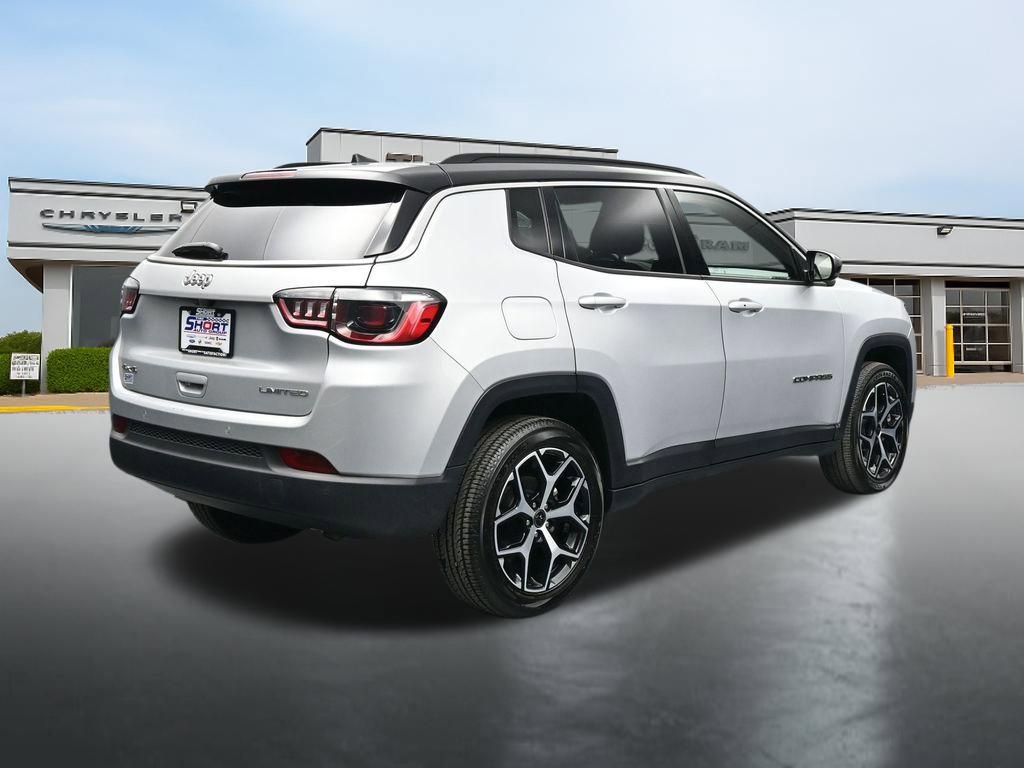 Used 2025 Jeep Compass Limited AWD/4WD image 5