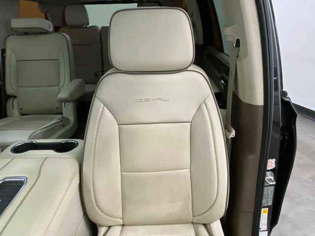 Used 2023 GMC Yukon Denali AWD/4WD image 23