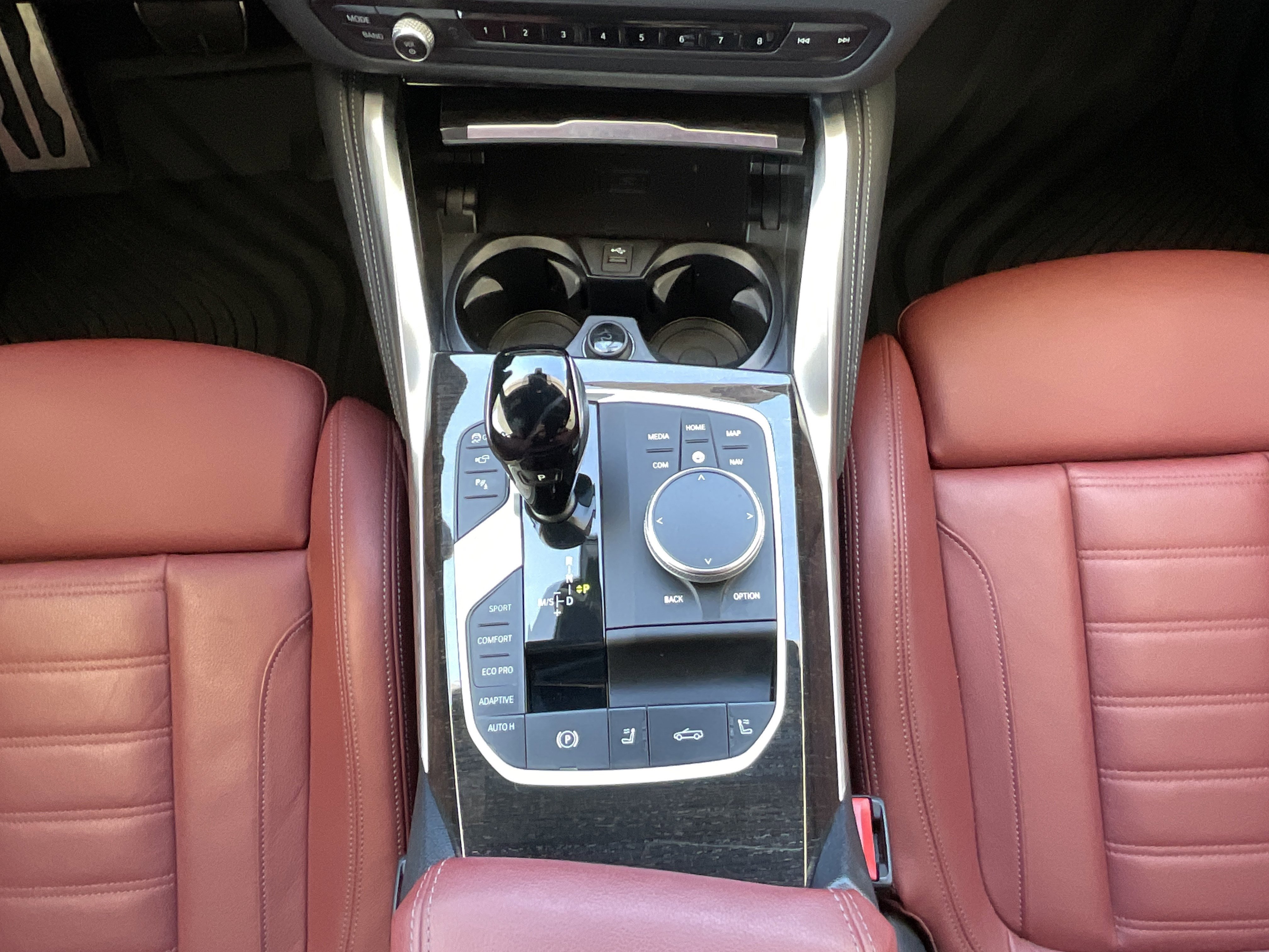 Certified 2023 BMW 440i xDrive Convertible w/ M Carbon Exterior Package AWD/4WD image 25