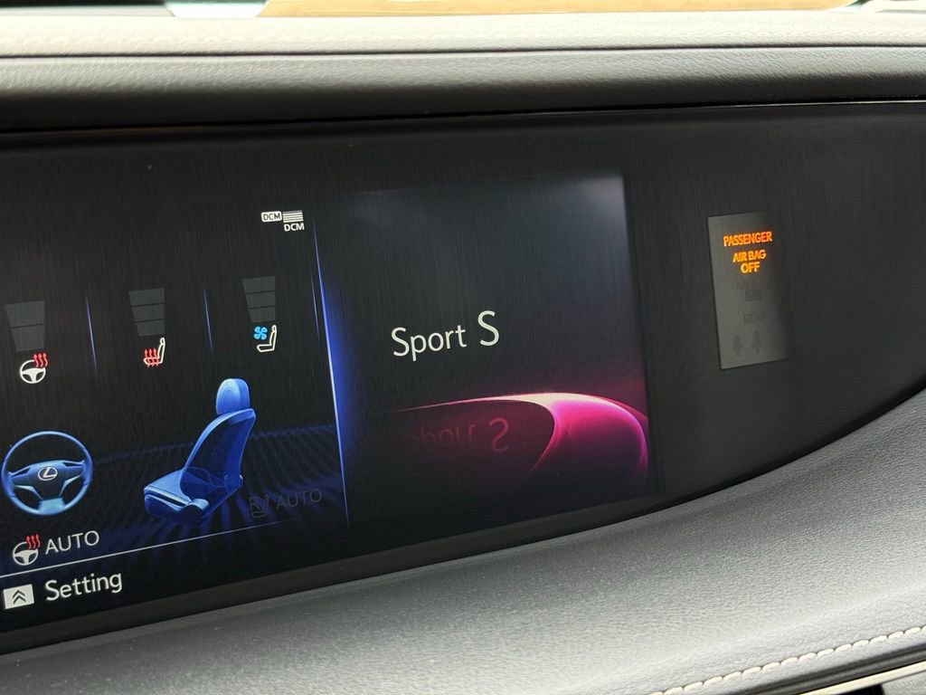 Used 2019 Lexus LS 500 w/ Accessory Package (Z2) RWD image 7