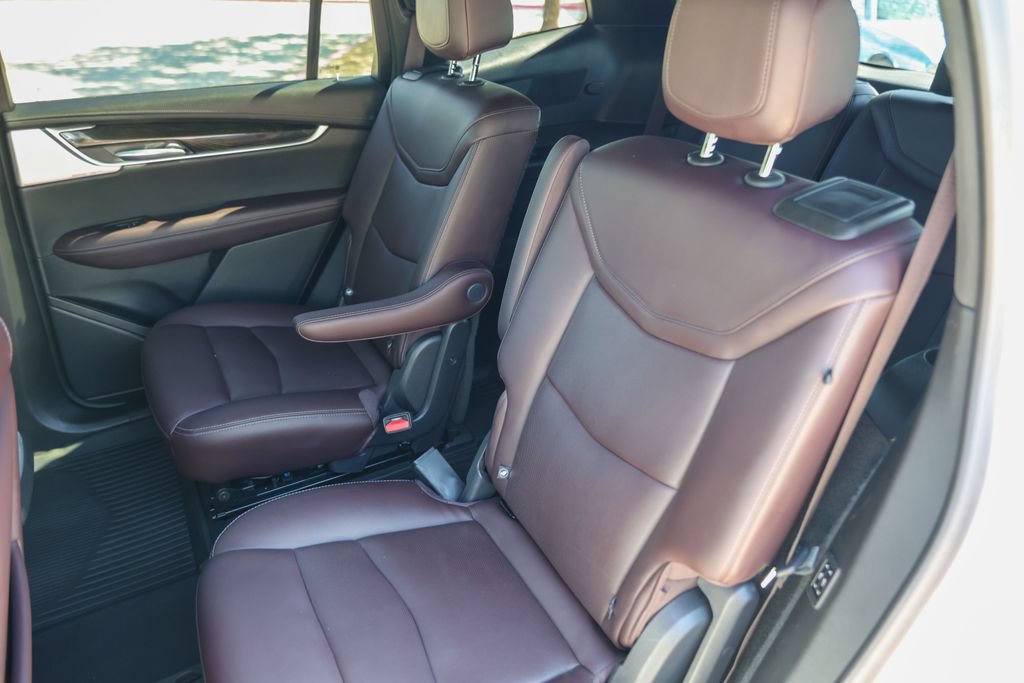 Used 2022 Cadillac XT6 Premium Luxury FWD image 26