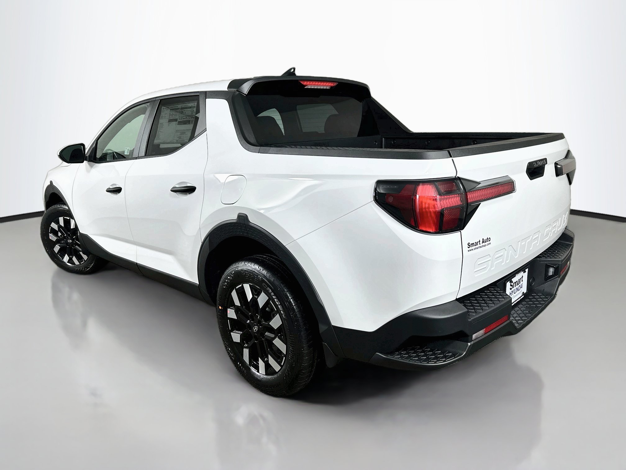 Certified 2025 Hyundai Santa Cruz SE AWD/4WD image 5