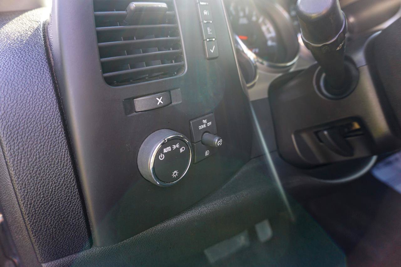 Used 2013 Chevrolet Silverado 1500 LT w/ All-Star Edition AWD/4WD image 14