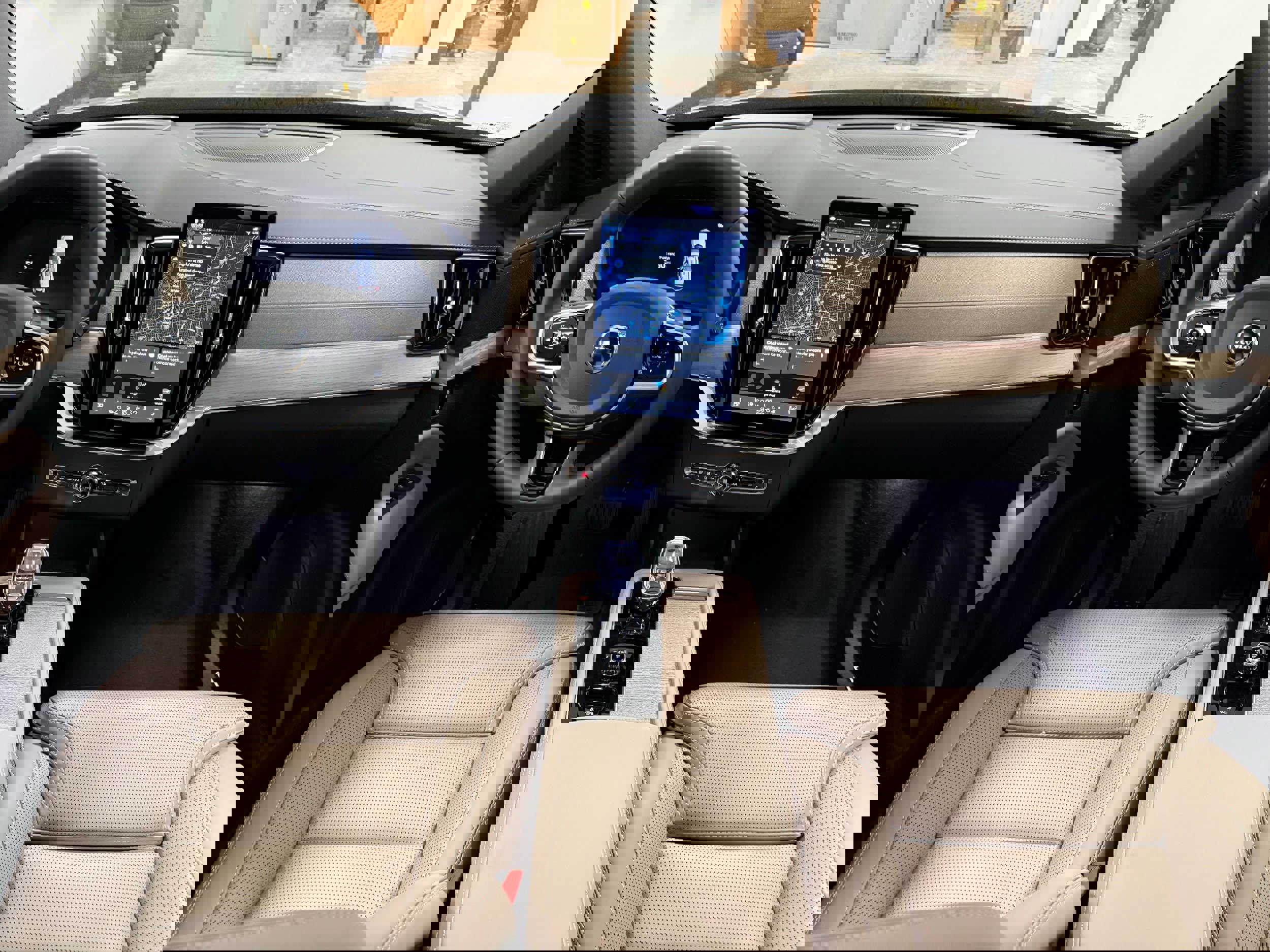 New 2026 Volvo XC90 B6 Ultra w/ Protection Package Premier image 24