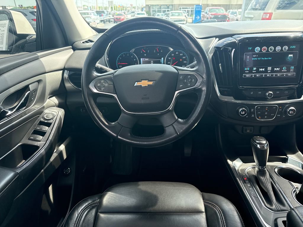 Used 2018 Chevrolet Traverse LT FWD image 25