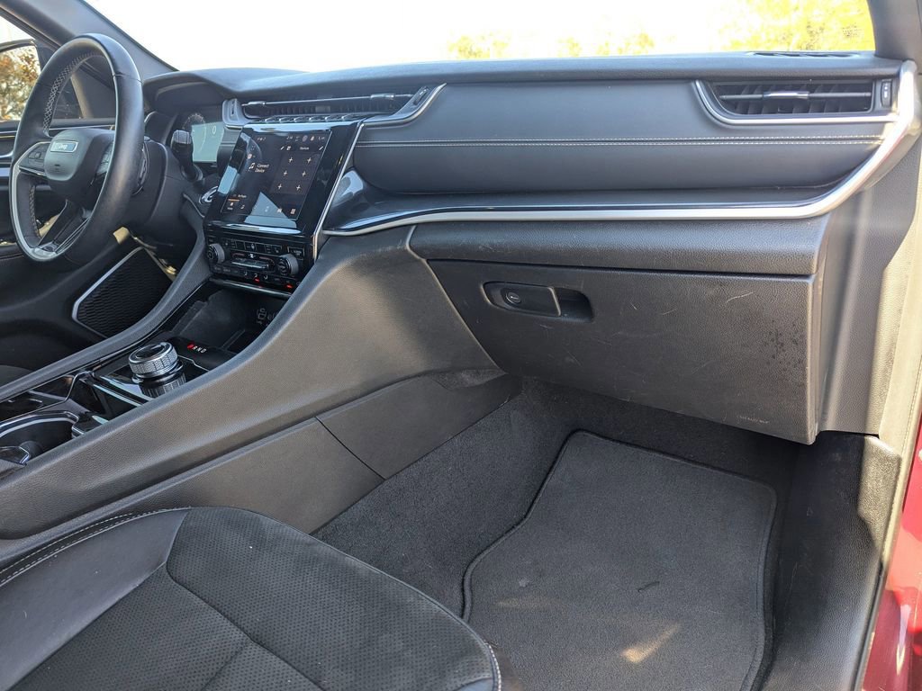 Used 2022 Jeep Grand Cherokee Altitude image 10