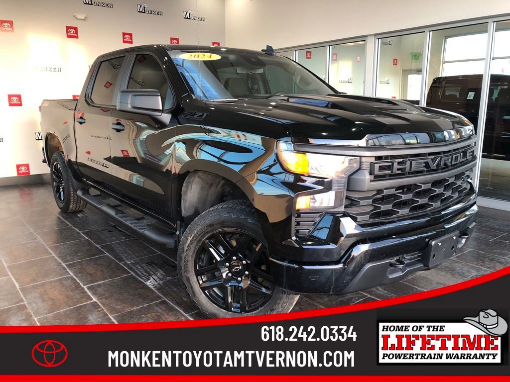 Used 2024 Chevrolet Silverado 1500 Custom Trail Boss w/ Turbomax Blackout Package image 1