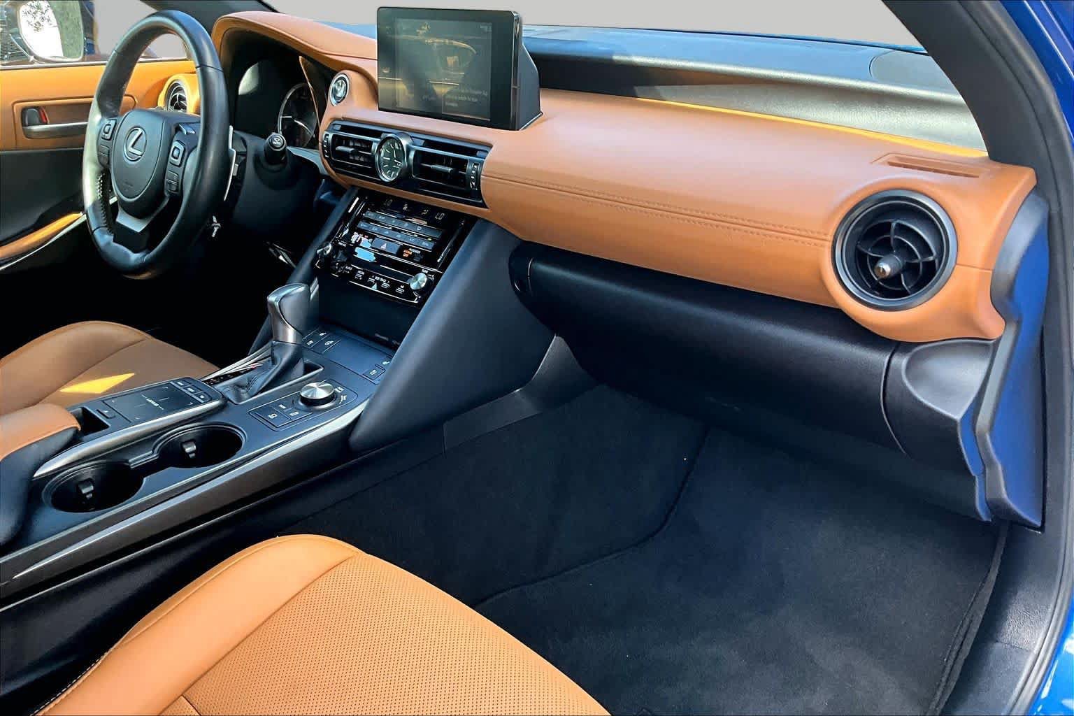 Used 2023 Lexus IS 300 w/ Comfort Package RWD image 19