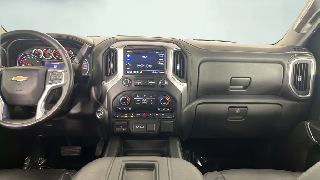 Used 2020 Chevrolet Silverado 1500 LTZ w/ LTZ Plus Package AWD/4WD image 23