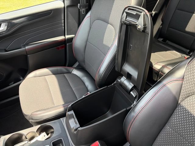 Used 2024 Ford Escape ST-Line w/ Tech Pack #1 AWD/4WD image 22