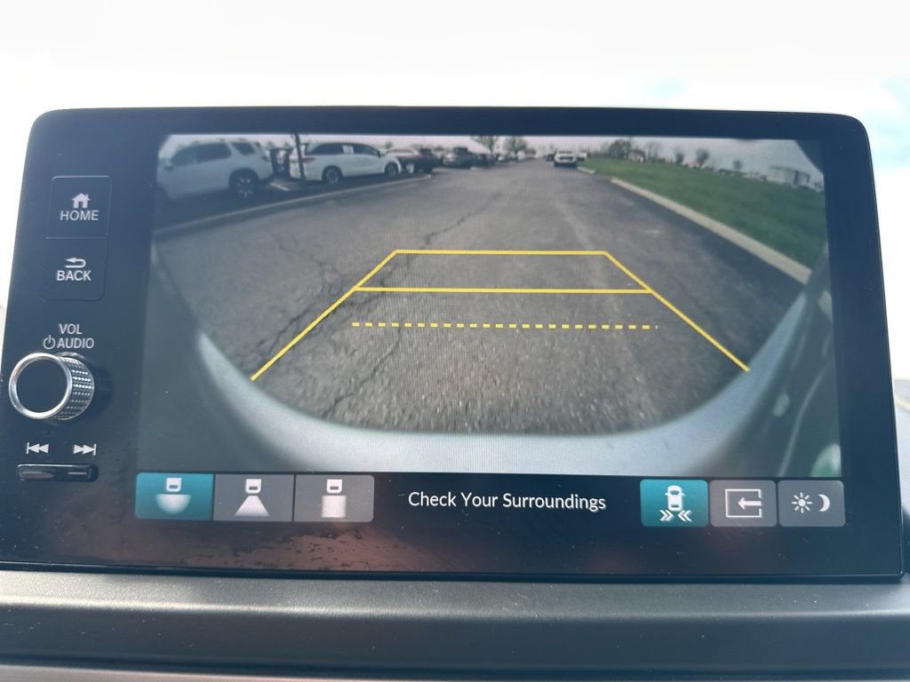 Used 2024 Honda Pilot Touring image 24