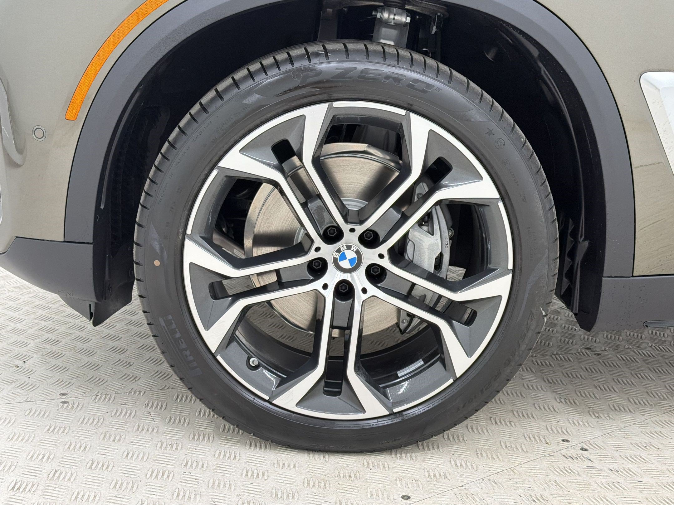 New 2026 BMW X5 xDrive40i w/ Climate Comfort Package AWD/4WD image 12