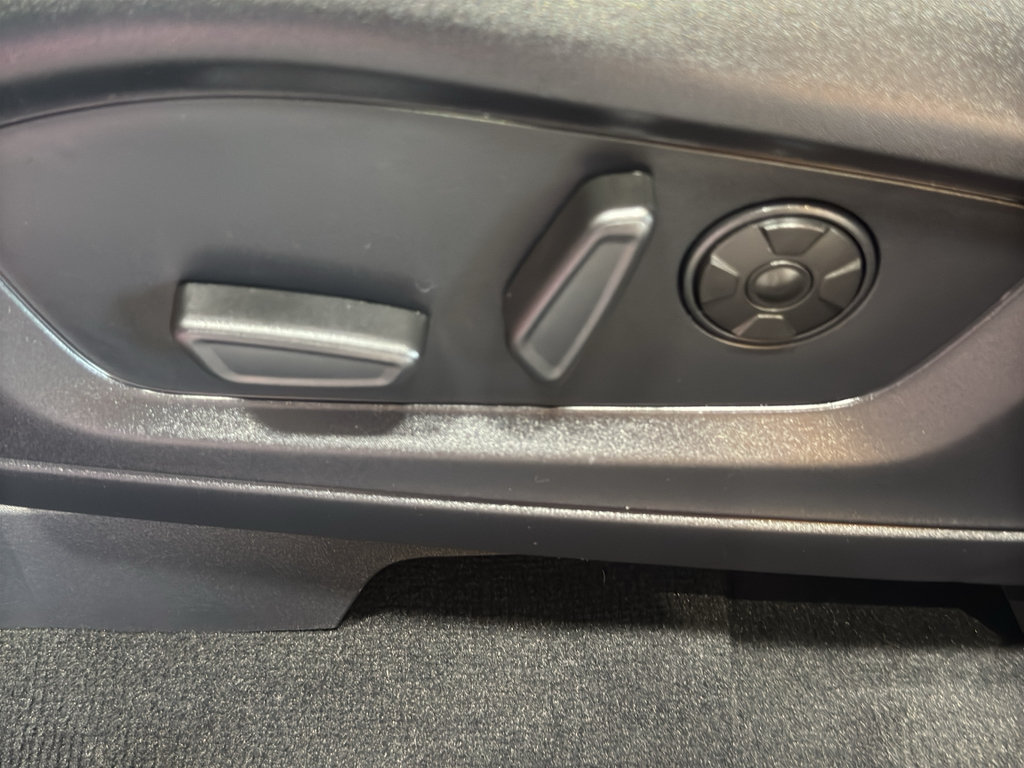 Used 2026 Ford Explorer ST AWD/4WD image 26