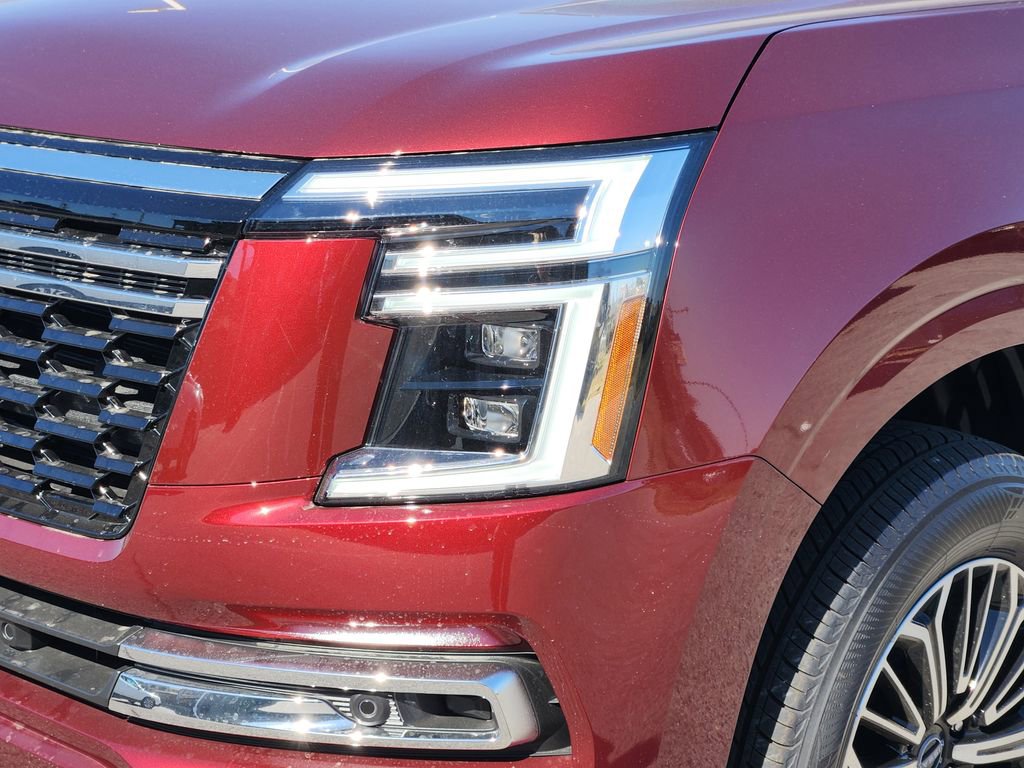 New 2026 Nissan Armada SL w/ Captain's Chari Seat Package image 5