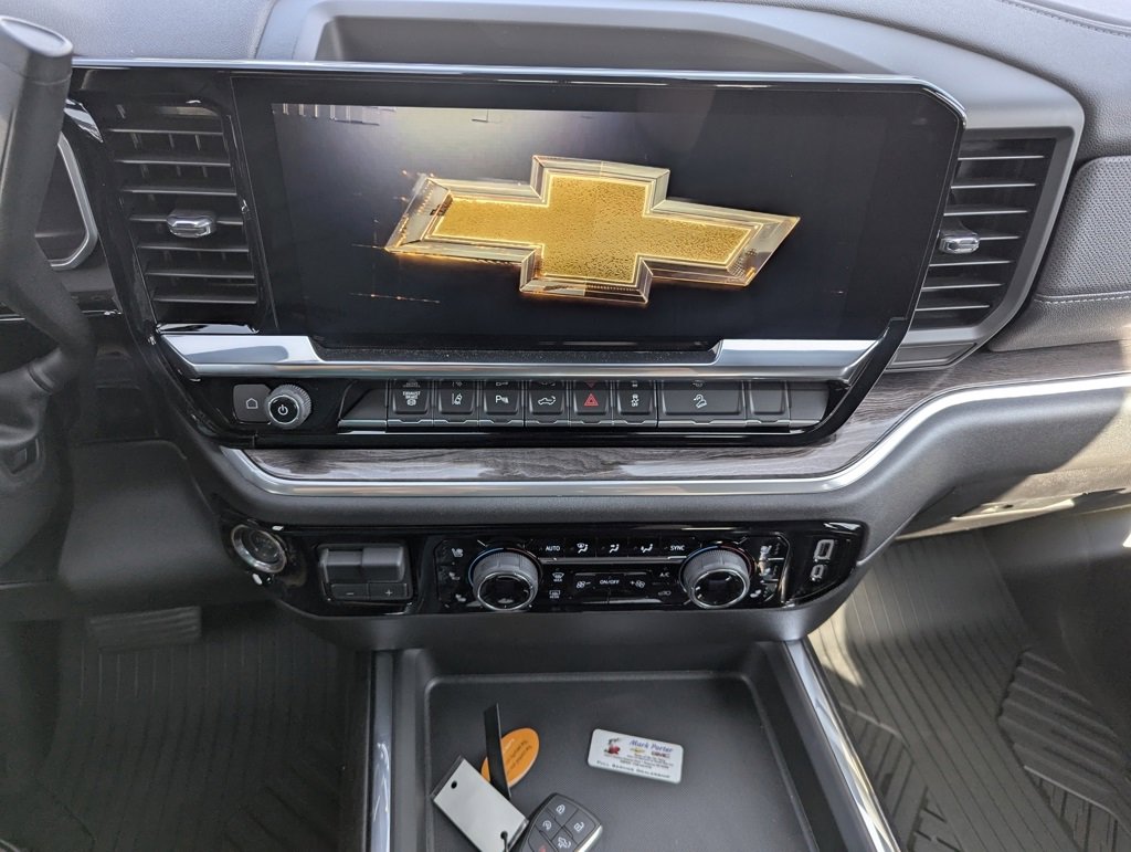 New 2026 Chevrolet Silverado 2500 LTZ w/ LTZ Convenience Package image 25