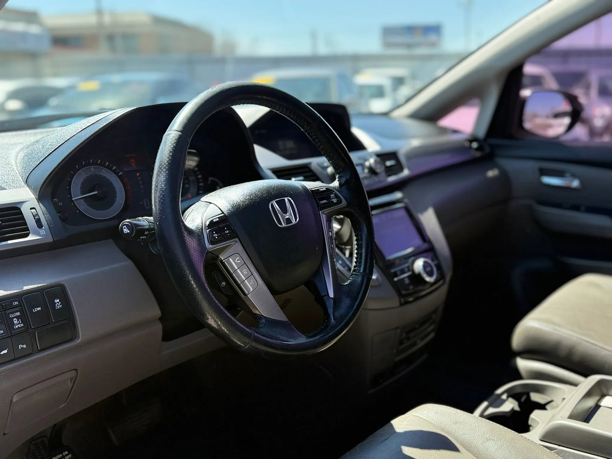 Used 2015 Honda Odyssey Touring image 26