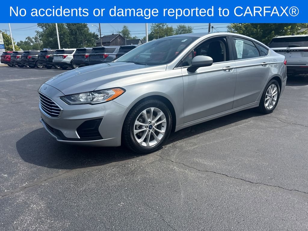 Used 2020 Ford Fusion SE FWD image 2