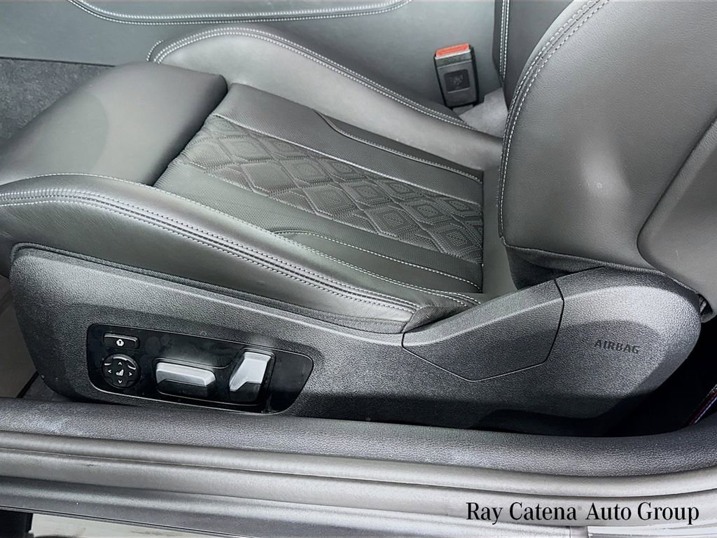 Used 2025 BMW M8 Competition w/ M Carbon Exterior Package AWD/4WD image 20
