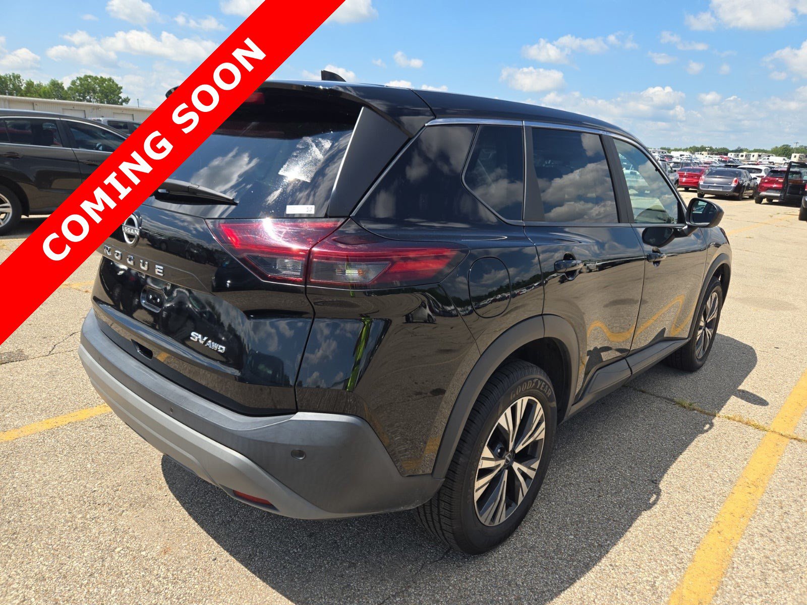 Used 2023 Nissan Rogue SV AWD/4WD image 4