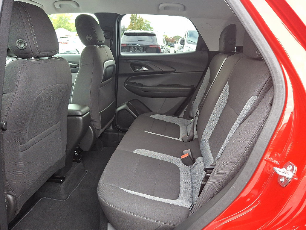 Used 2026 Chevrolet TrailBlazer LT FWD image 12