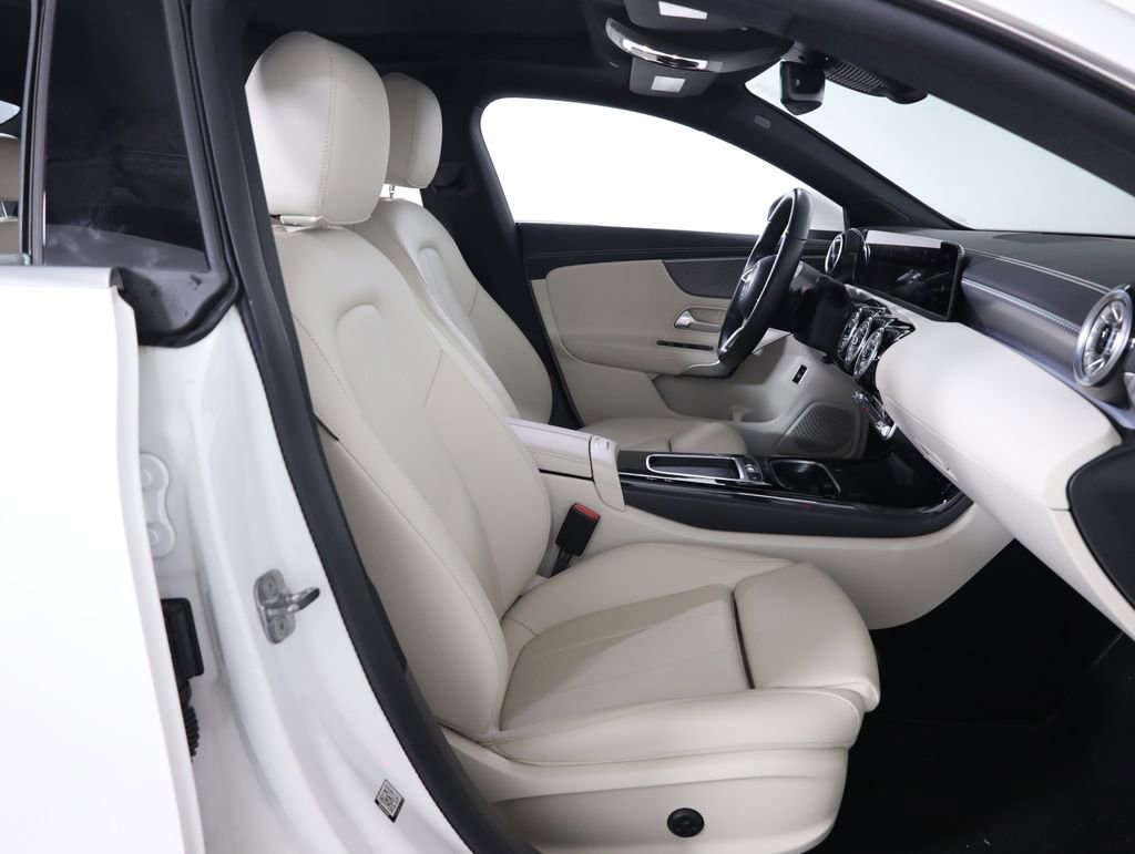 Certified 2025 Mercedes-Benz CLA 250 4MATIC image 59
