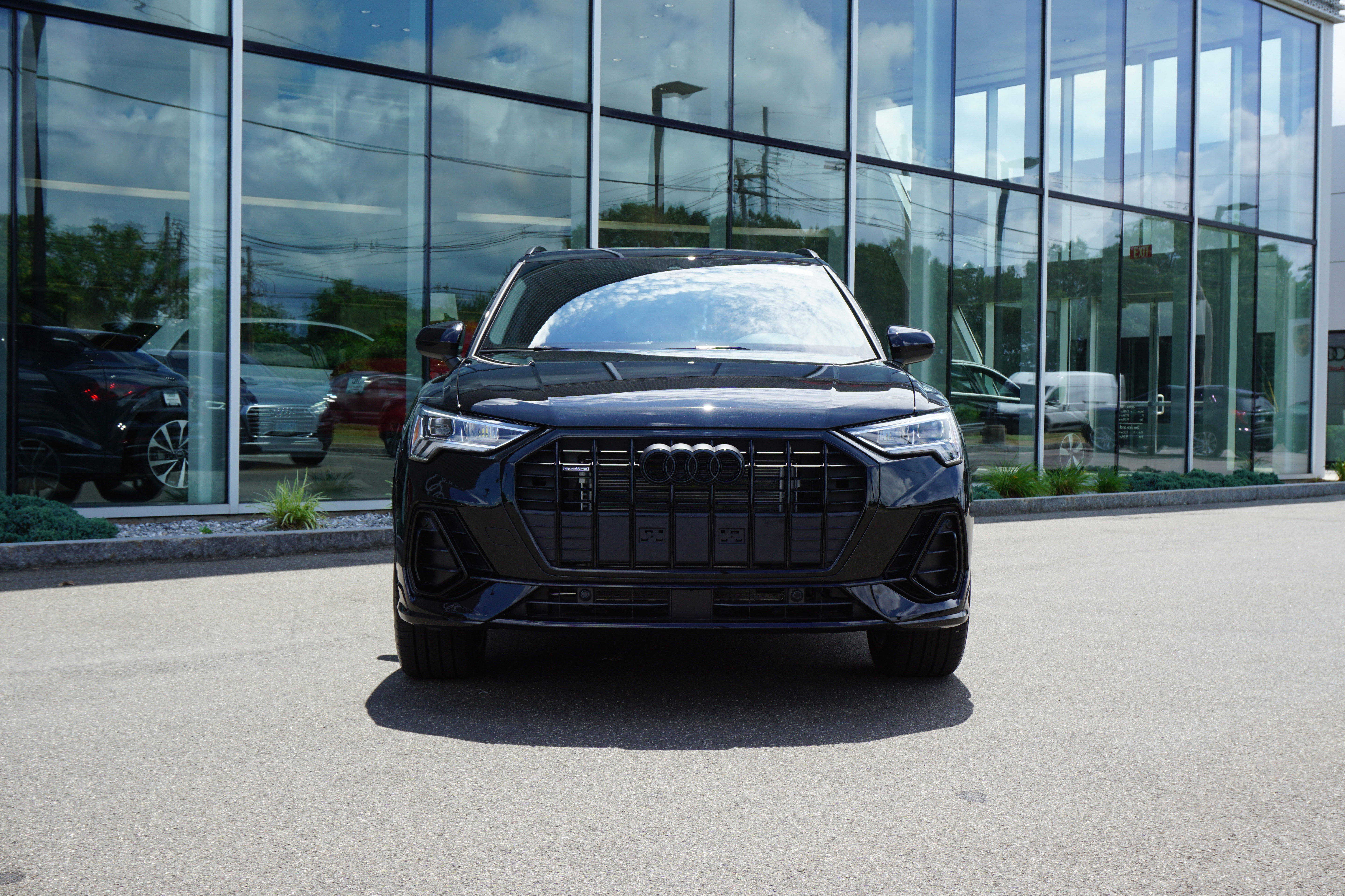 New 2025 Audi Q3 2.0T Premium image 5